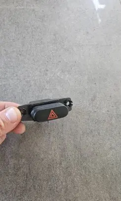Hyundai i10 Hazard light switch DECOB1 EKUA