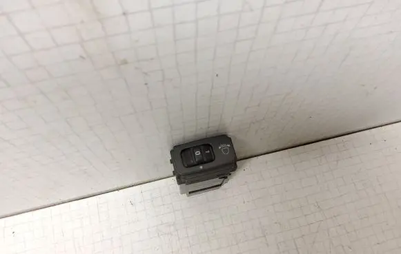 Mitsubishi Space Wagon Headlight level height control switch