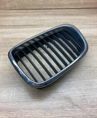 BMW 5 E39 Front grill 8184531 8159315