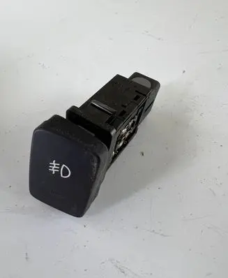 Fog light switch