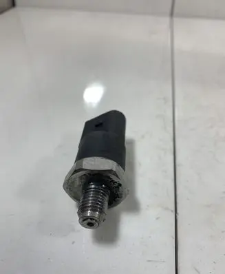 Fuel pressure sensor
