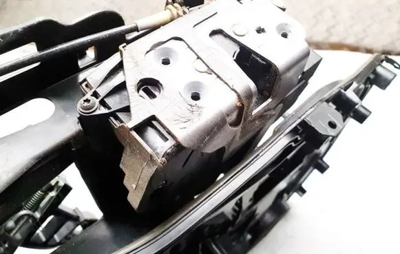 Ford Fiesta Front door lock 8a61a21978af 8a61-a21978-af