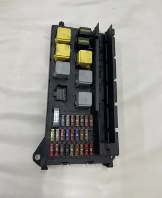 Mercedes-Benz Sprinter W906 Fuse module A9065454701 ZGS004Q001 50JF11F00