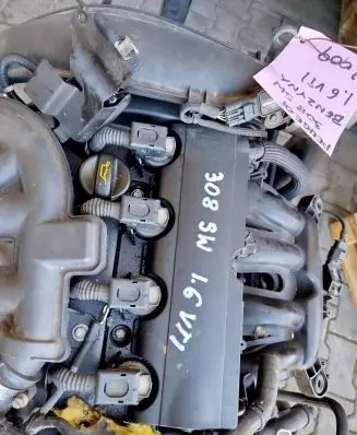 Peugeot 308 Engine