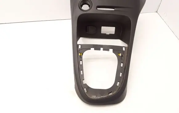 Renault Captur Gear shifter surround trim plastic 969129343R 969129343 00137040