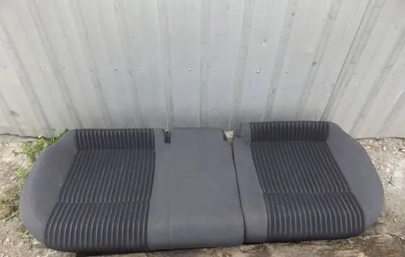 Volkswagen Polo IV 9N3 Second row seats 