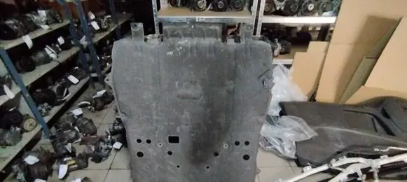Citroen C5 Aircross Engine splash shield/under tray 9818834580