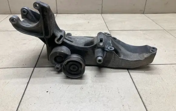 Generator/alternator bracket