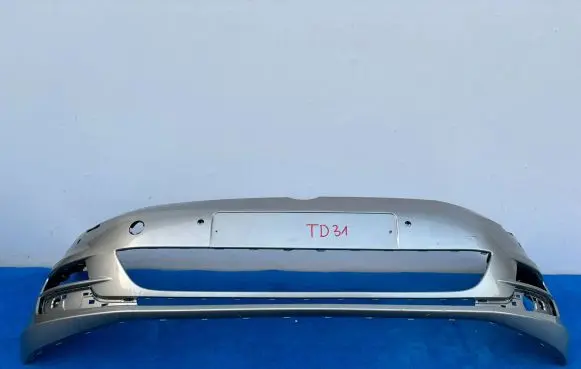 Volkswagen Golf VII Front bumper 5G0807221