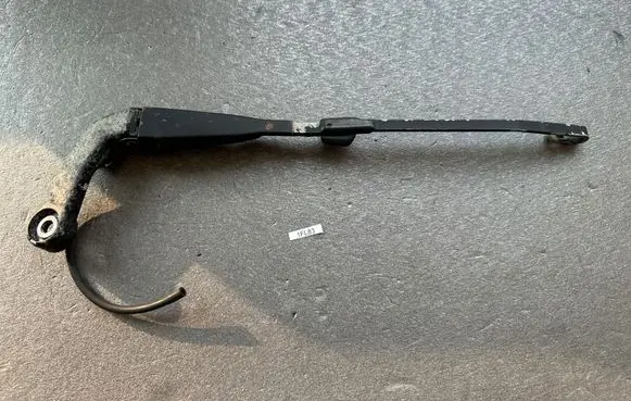 Nissan Patrol Y61 Rear wiper blade arm 28780VB000