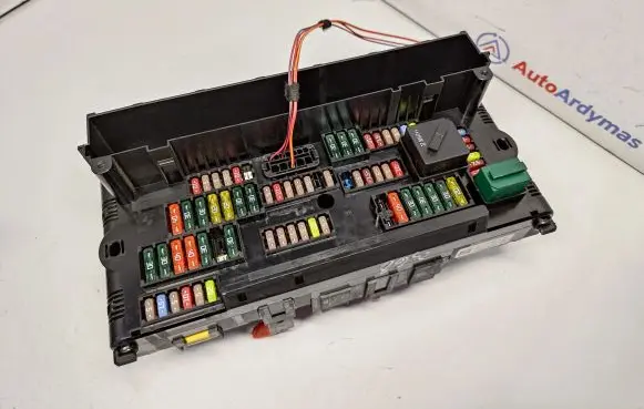 BMW 5 F10 F11 Fuse module 9252815 61149252815