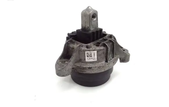 BMW 5 F10 F11 Engine mount bracket 6785601