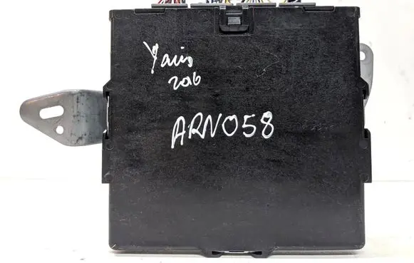 Toyota Yaris Engine control unit/module 899810D140