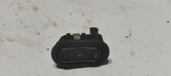 Opel Zafira A Electric window control switch 90561388 13363100