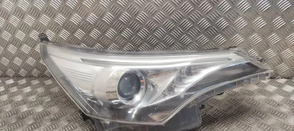 Toyota Avensis T270 Headlight/headlamp 9922681017