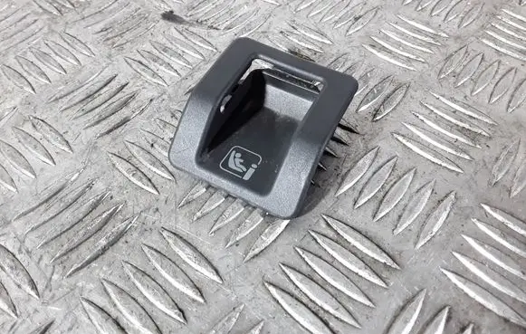 Volkswagen Tiguan ISOFIX cover 5NA887233