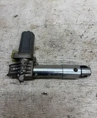 BMW X5 E70 Seat adjustment motor 8321087