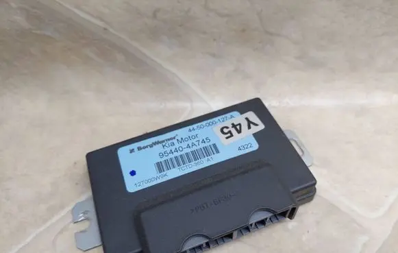 KIA Sorento Transfer box differential control unit 954404A745 4450000127A 127000W9K