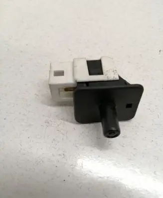 Mercedes-Benz E W211 Front door sensor 2028203410