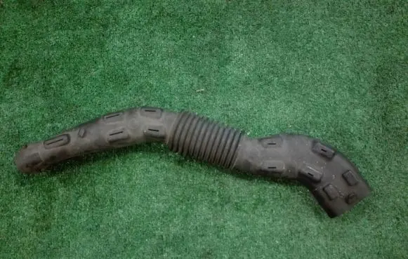 Dacia Logan I Air intake duct part 8200431098