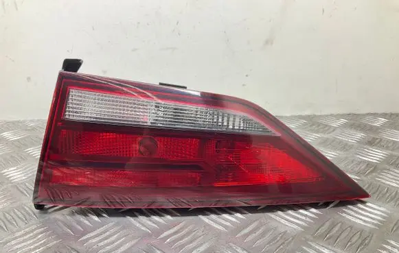 Audi A3 S3 8V Tailgate rear/tail lights 8V5945094G