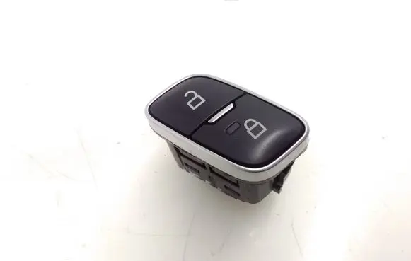 Ford Kuga II Central locking switch button F1ET14017BB