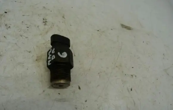 Mazda 6 Fuel pressure sensor 8D28