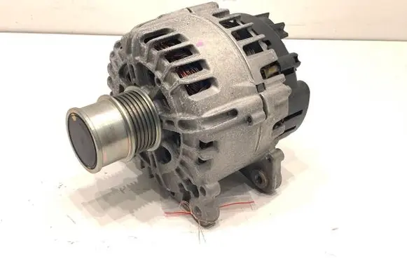 Skoda Kamiq Generator/alternator 05E903026Q