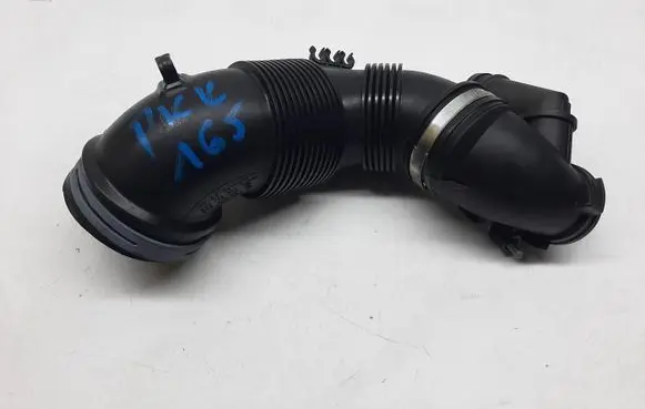 Volkswagen PASSAT B8 Air intake hose/pipe 5Q0129654