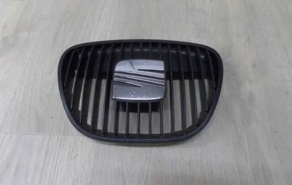 Seat Ibiza III (6L) Front grill 6L0853651 45899