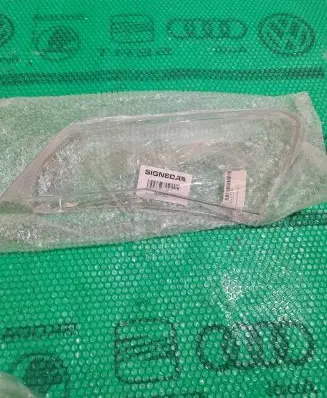 Skoda Superb B8 (3V) Headlight lense SSD1113L