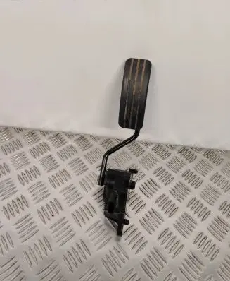 Renault Kangoo II Accelerator throttle pedal 8200436878