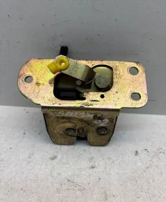 Mitsubishi Carisma Tailgate/trunk/boot lock/catch/latch