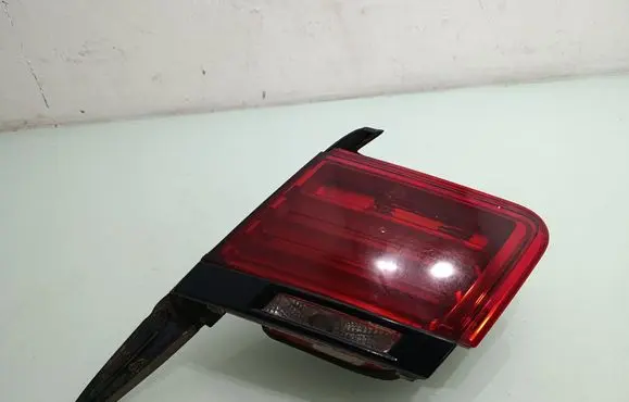 BMW 7 F01 F02 F03 F04 Tailgate rear/tail lights 7182206
