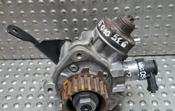 Peugeot 208 I Fuel injection high pressure pump S26279094 0445010516
