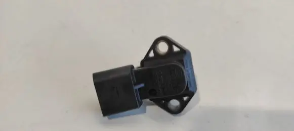 Volkswagen PASSAT B5 Air pressure sensor 0281002177 038906051
