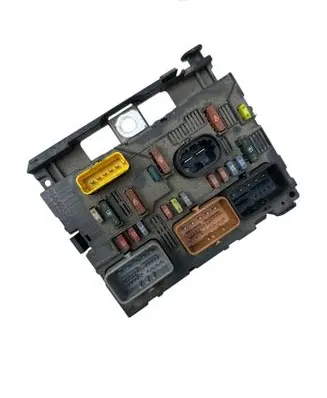 Citroen C4 Grand Picasso Fuse module 9664055680 BSML08008