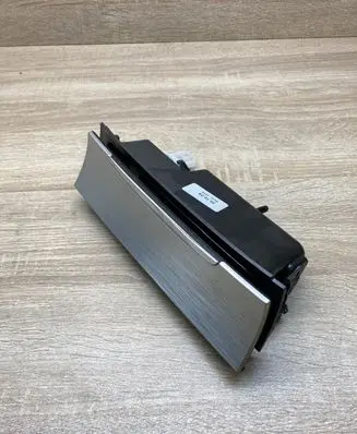 Volkswagen PASSAT B6 Car ashtray 3C0863284G 3C0857961G