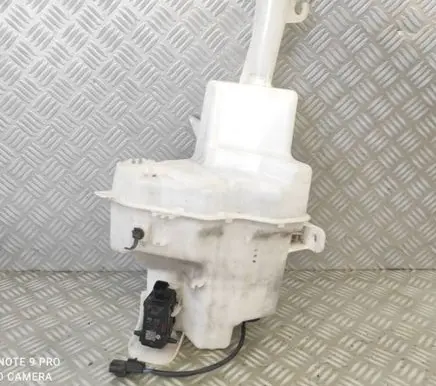 Hyundai Kona I Windshield washer fluid reservoir/tank 98610J9000