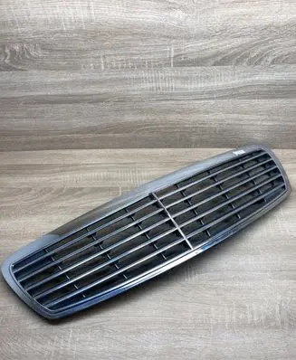Mercedes-Benz E W124 Front bumper upper radiator grill W124MBFRONTGRILL