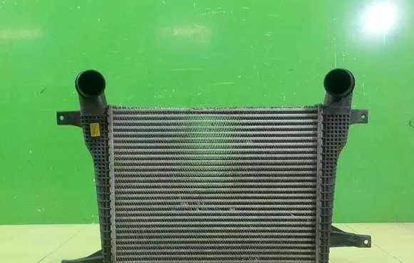 Chevrolet Captiva Intercooler radiator 622998 UP279