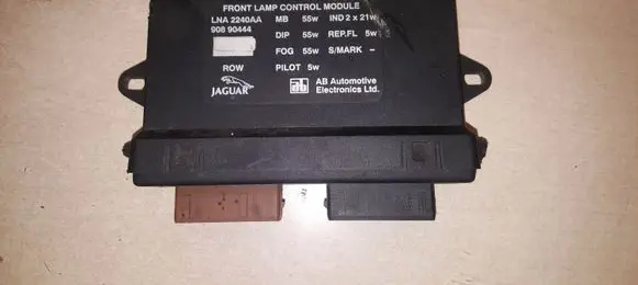 Jaguar XJ X300 Light module LCM 90890444 LNA2240AA