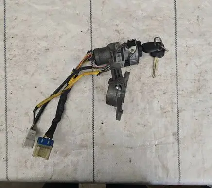 Hyundai H-1, Starex, Satellite Ignition lock