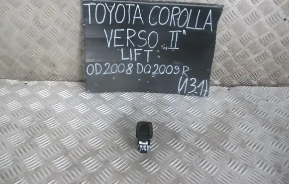 Toyota Corolla Verso AR10 Electric window control switch 848100P010