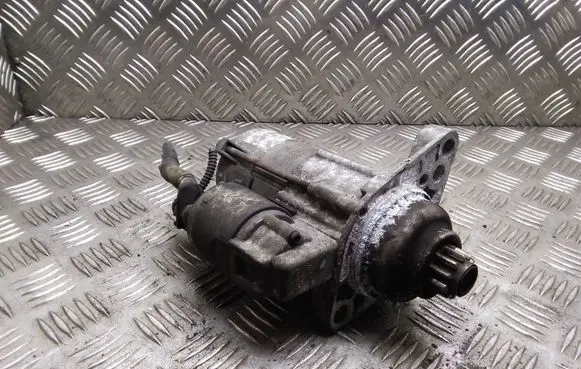 Volkswagen Touran I Starter motor 02Z911023H