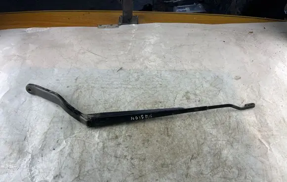 Ford Fusion Front wiper blade arm 2N1117526AC