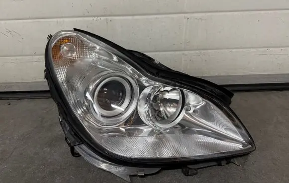 Mercedes-Benz CLS C219 Headlight/headlamp A2198203061