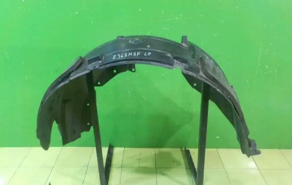 Nissan Qashqai+2 Front arch PRZOD LEWE