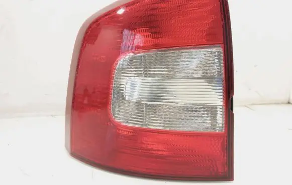 Skoda Octavia Mk2 (1Z) Rear/tail lights 1z9945095a