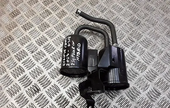 Active carbon filter fuel vapour canister